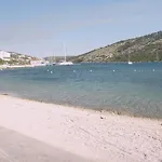 Paz * Vinišće