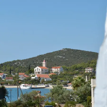 Paz * Vinišće