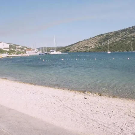 Paz * Vinišće