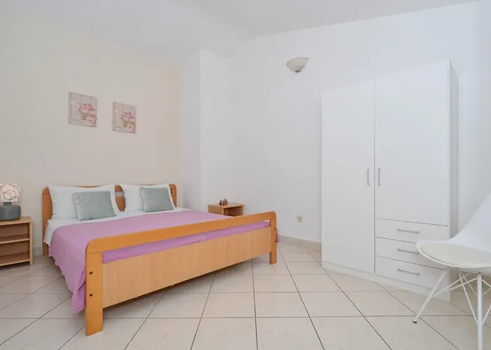Apartment Paz Vinišće