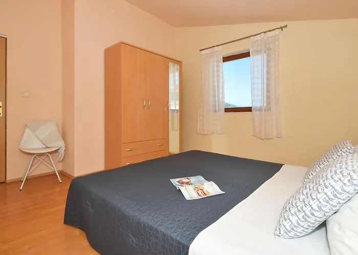 Apartment Paz *
